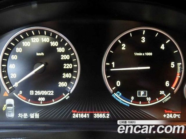 BMW X3 2014 — photo 9