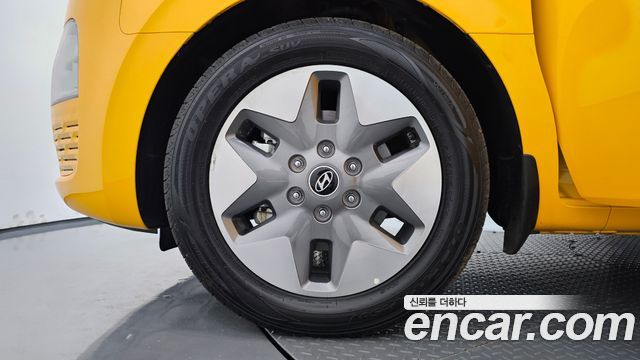 Hyundai Staria 2025 — photo 5