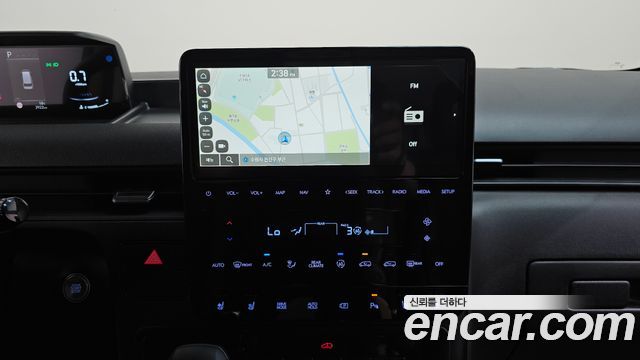 Hyundai Staria 2025 — photo 13