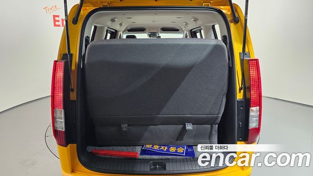 Hyundai Staria 2025 — photo 20