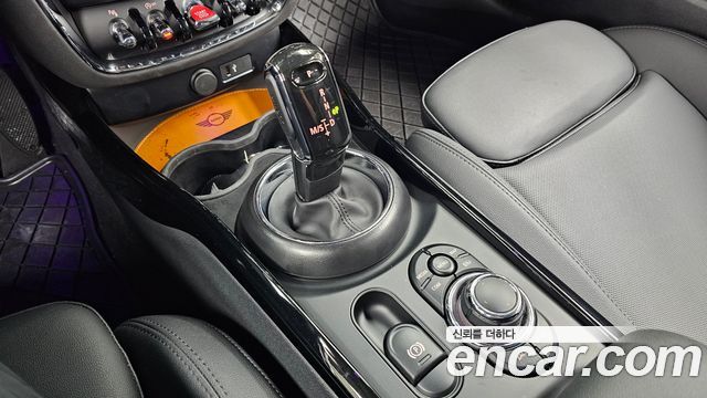 Mini Clubman 2024 — photo 9