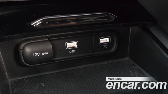 Kia K5 2023 — photo 13
