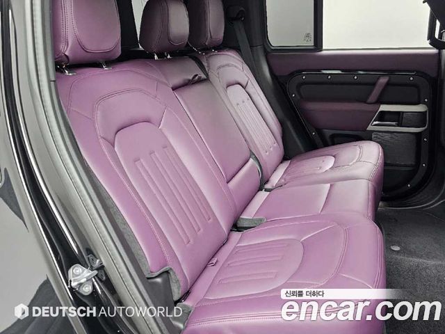 Land Rover Defender 2020 — photo 12
