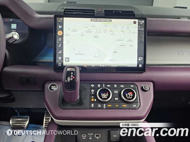 Land Rover Defender 2020 — photo 14