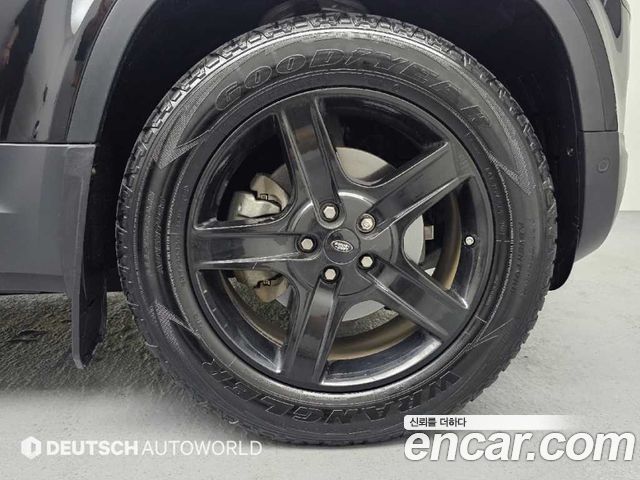 Land Rover Defender 2020 — photo 17