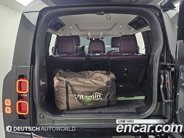 Land Rover Defender 2020 — photo 19