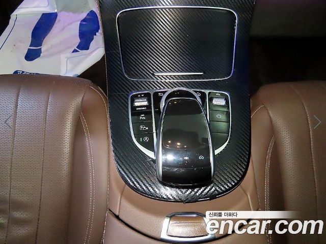 Mercedes-Benz E-Class 2017 — photo 12