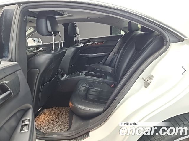 Mercedes-Benz CLS-Class 2012 — photo 13