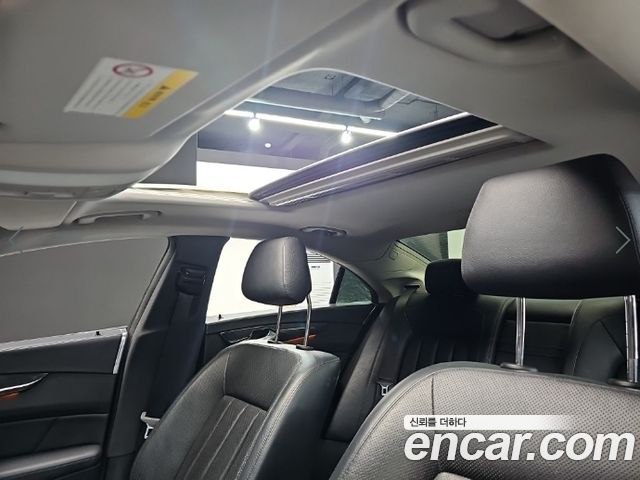 Mercedes-Benz CLS-Class 2012 — photo 15