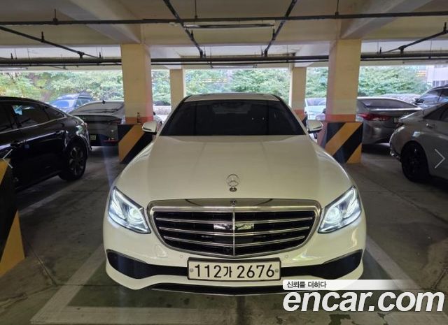 Mercedes-Benz E-Class 2020 — photo 1