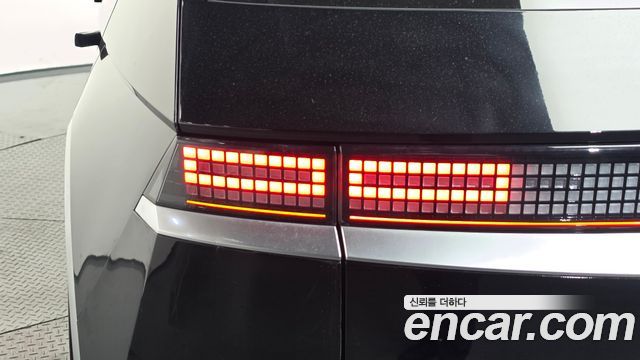 Hyundai Ioniq5 2022 — photo 9