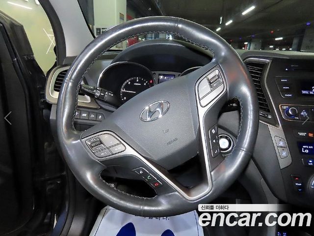 Hyundai Santafe 2016 — photo 8