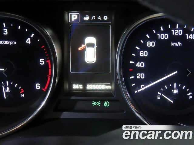 Hyundai Santafe 2016 — photo 9