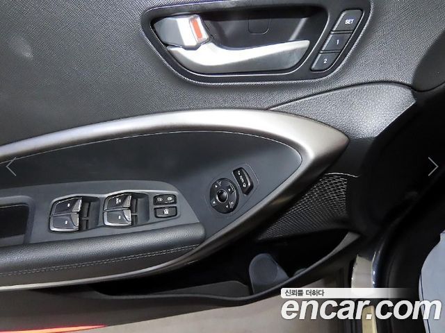 Hyundai Santafe 2016 — photo 13