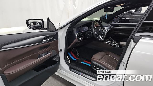 BMW Gran Turismo 2024 — photo 13