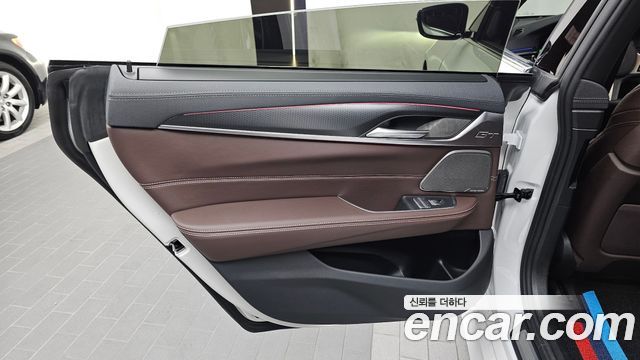 BMW Gran Turismo 2024 — photo 15
