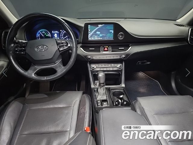 Hyundai Grandeur 2018 — photo 8