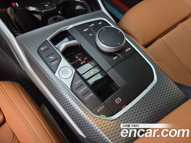 BMW 3-Series 2023 — photo 13