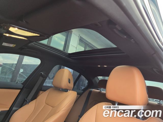 BMW 3-Series 2023 — photo 15