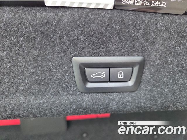 BMW 3-Series 2023 — photo 16