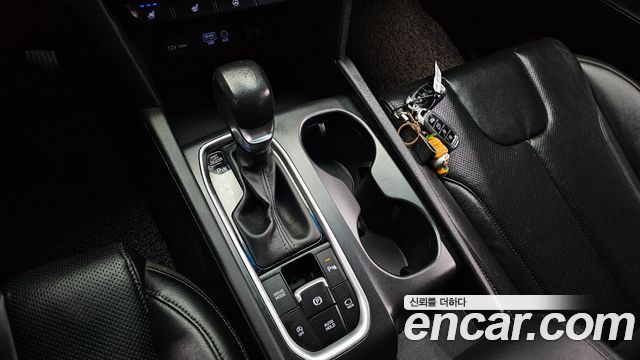 Hyundai Santafe 2019 — photo 12
