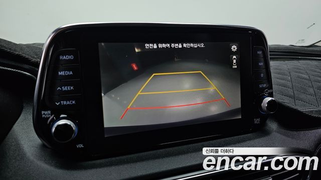 Hyundai Santafe 2019 — photo 21