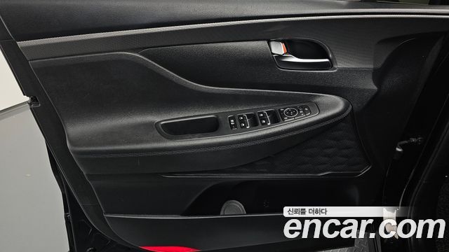 Hyundai Santafe 2019 — photo 14