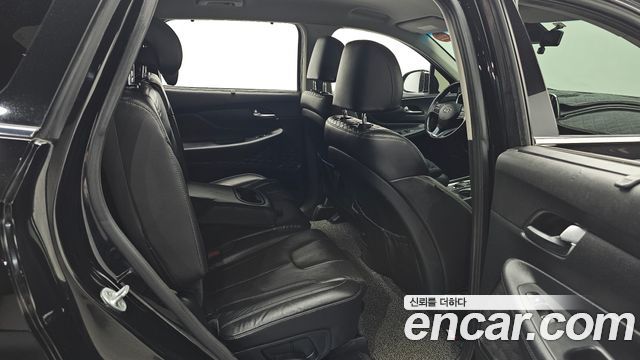 Hyundai Santafe 2019 — photo 16