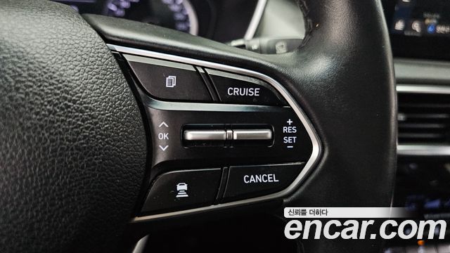 Hyundai Santafe 2019 — photo 31