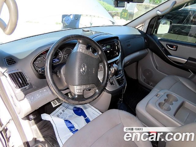 Hyundai Starex 2019 — photo 8