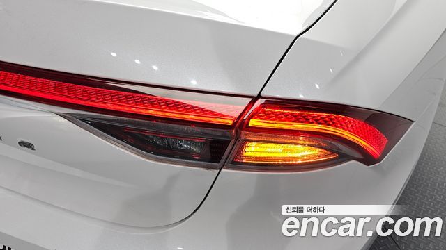 Hyundai Grandeur 2022 — photo 9