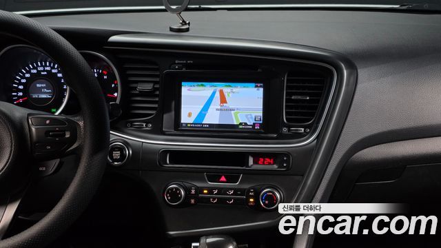 Kia K5 2015 — photo 14