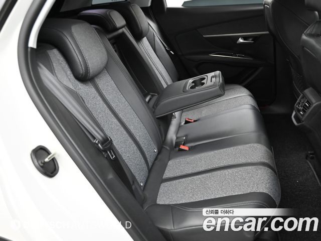 Peugeot 3008 2019 — photo 12