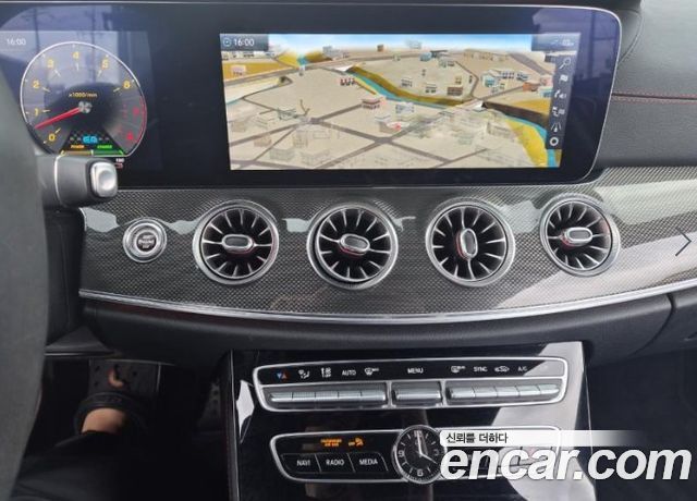 Mercedes-Benz E-Class 2020 — photo 13