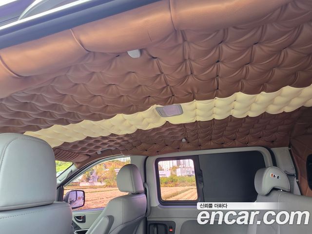 Hyundai Starex 2019 — photo 12
