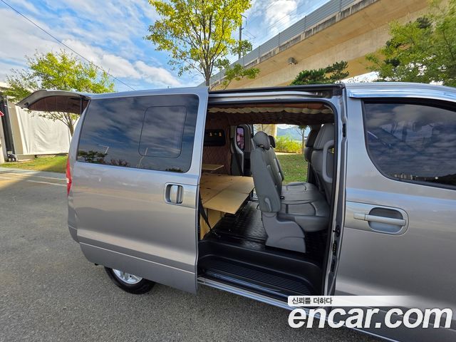 Hyundai Starex 2019 — photo 15