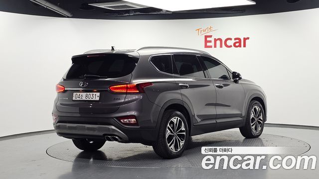 Hyundai Santafe 2019 — photo 2