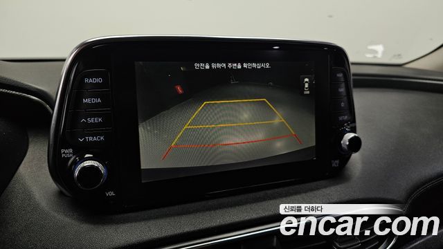 Hyundai Santafe 2019 — photo 21
