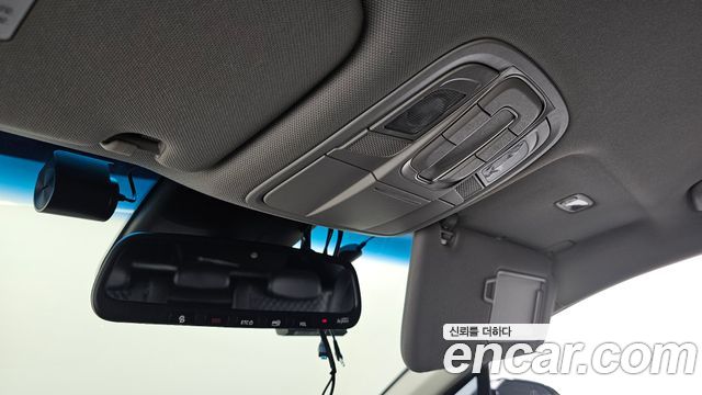 Hyundai Santafe 2019 — photo 25