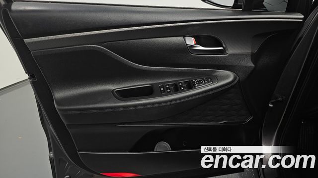Hyundai Santafe 2019 — photo 14