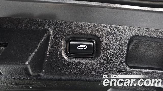 Hyundai Santafe 2019 — photo 30
