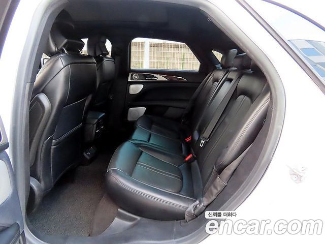Lincoln MKZ 2019 — photo 6