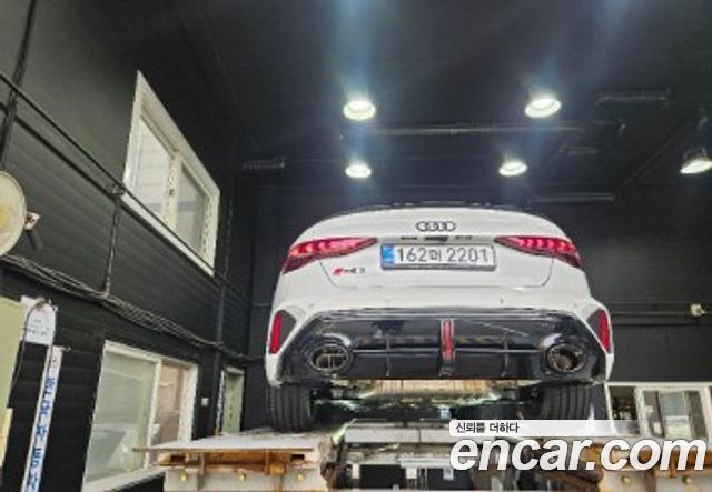 Audi RS3 2025 — photo 2
