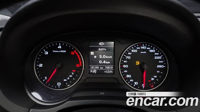 Audi A3 2015 — photo 8