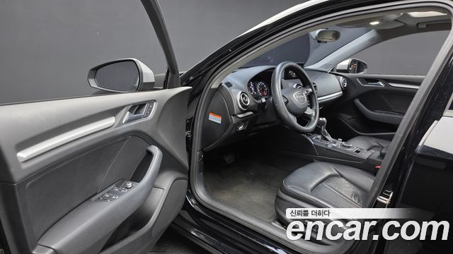 Audi A3 2015 — photo 10