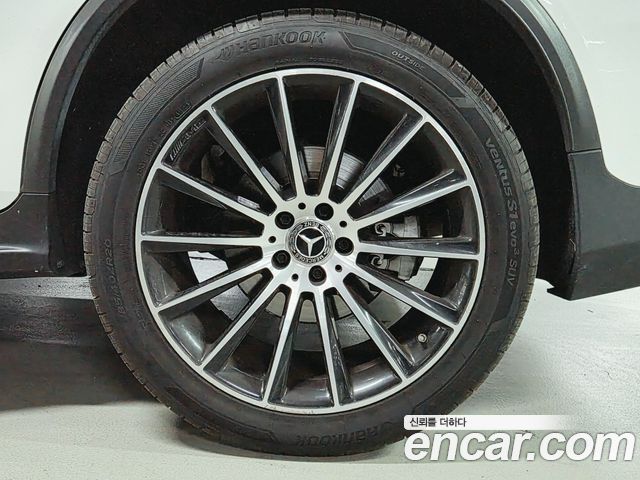 Mercedes-Benz GLC-Class 2018 — photo 7