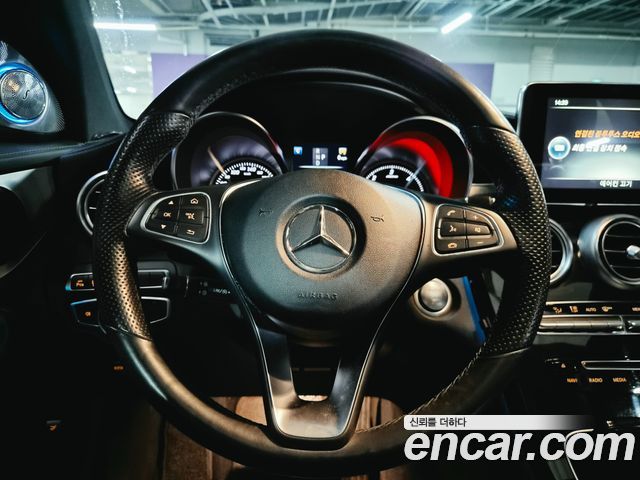 Mercedes-Benz GLC-Class 2018 — photo 11