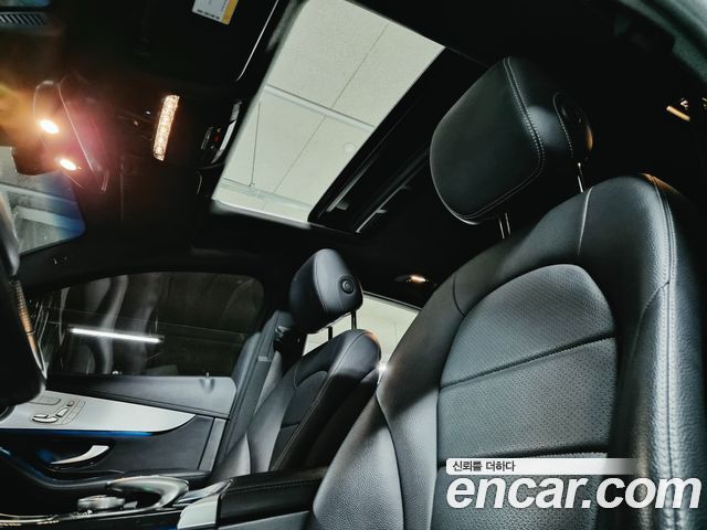 Mercedes-Benz GLC-Class 2018 — photo 12