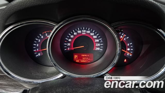 Kia Sorento 2012 — photo 8