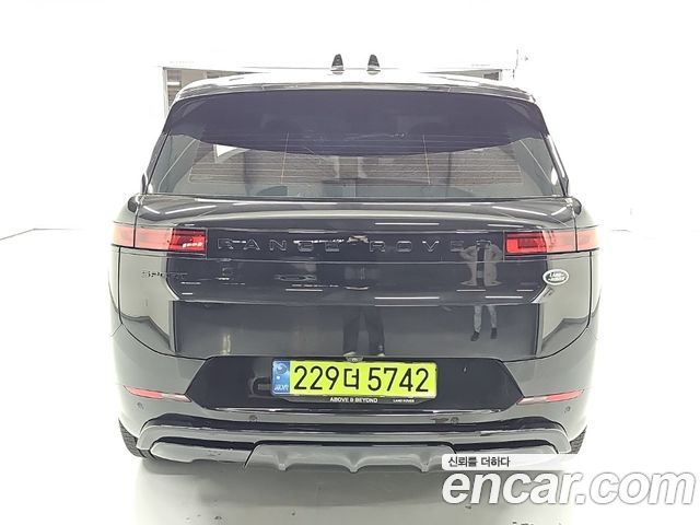 Land Rover Range Rover Sport 2023 — photo 3